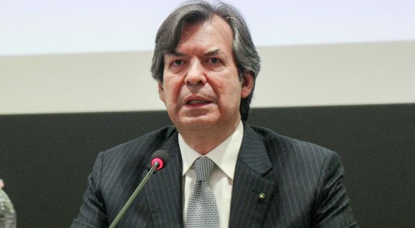 Intesa Sanpaolo, donazioni per 60 milioni di euro con “For Funding”