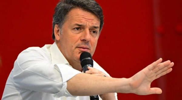 Renzi “Chi abbandona la ‘tenda riformista’ regala il Paese alla destra”