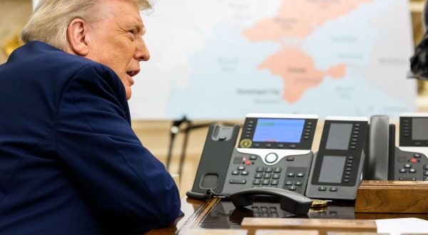 Ucraina, Trump “Impossibile vincere senza contrattaccare”