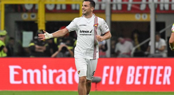 Subito un passo falso del Milan, Cremonese corsara per 2-1