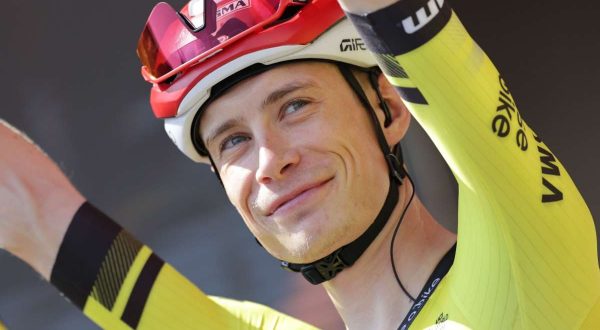 Vingegaard ‘brucià Ciccone, tappa e maglia rossa alla Vuelta