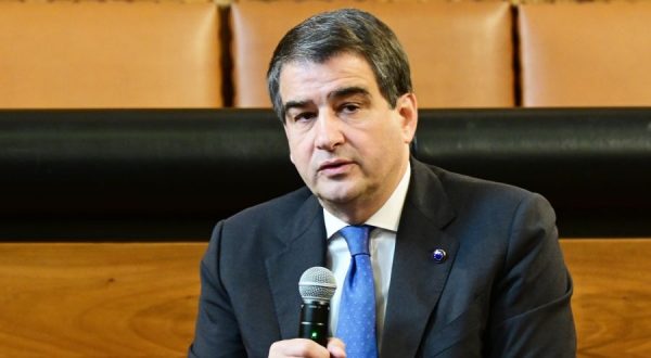 Fitto “Nessuna proroga del Pnrr, l’Italia su una strada positiva”