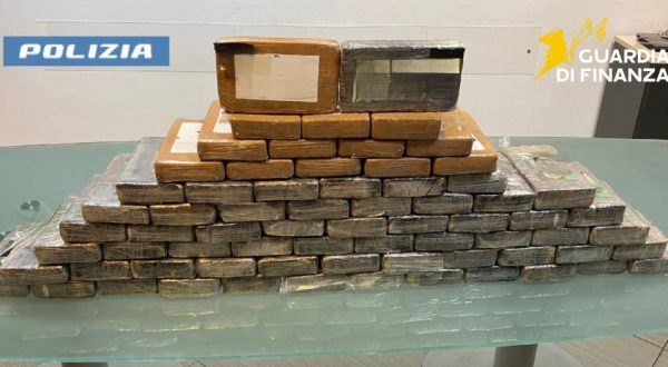 Sorpreso con 80kg di cocaina, arrestato a Scampia un 25enne napoletano