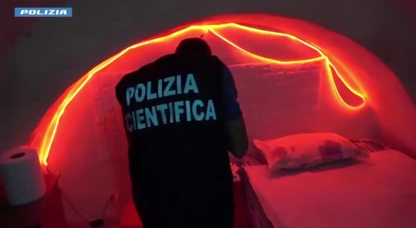 Scoperta e sequestrata una casa di prostituzione nel centro di Catania