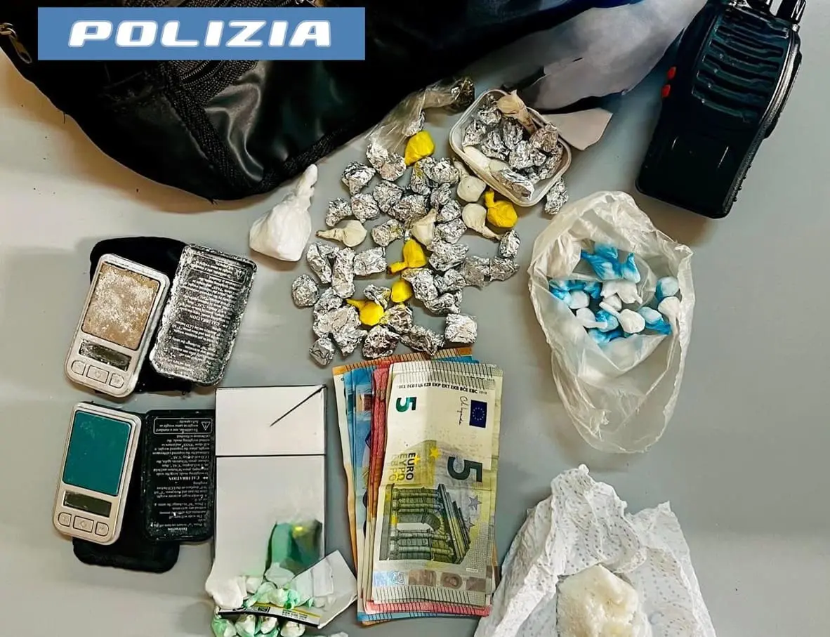 Contrasto allo spaccio di droga a Catania, la Polizia arresta 11 persone
