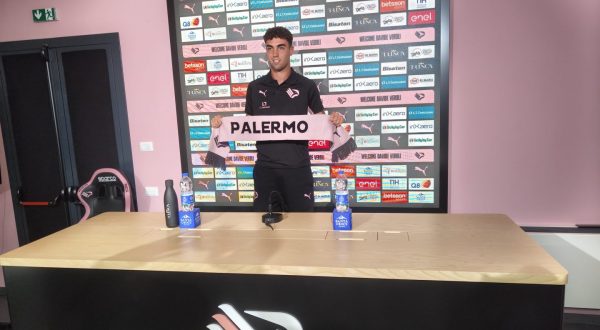 Palermo Calcio, ecco Veroli “Io più braccetto che esterno, tifosi calorosi”