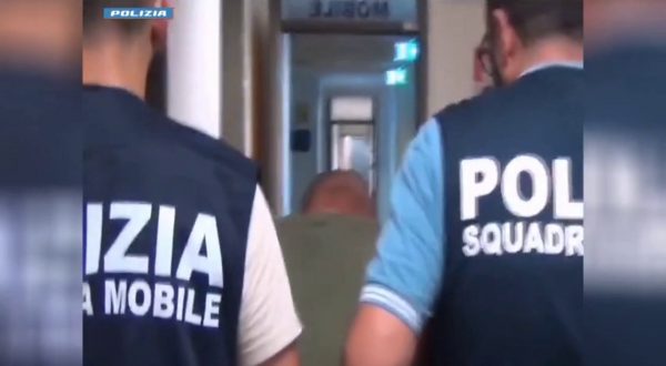 Estorce denaro all’ex datore di lavoro, a Ragusa arrestato un 30enne