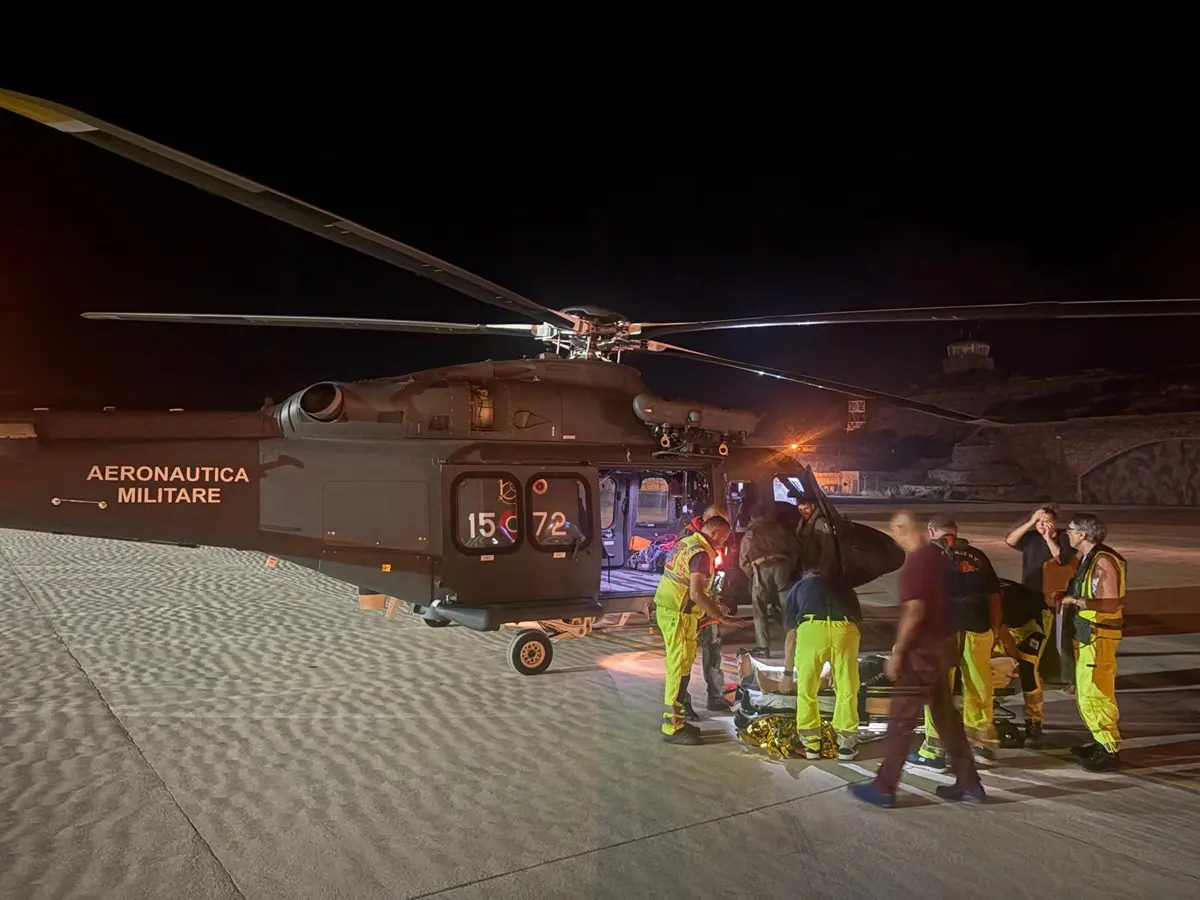 Aeronautica Militare, nella notte tre interventi con gli elicotteri a Pantelleria e in provincia di Pordenone