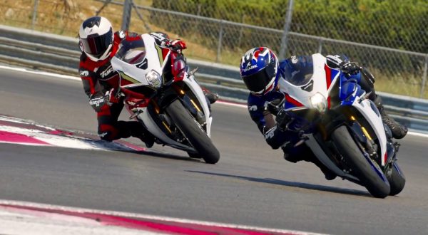 Suzuki GSX-R1000R, 40 anni di adrenalina