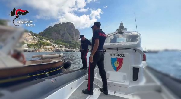 Violazioni al codice della navigazione, 17 contravvenzioni a Capri