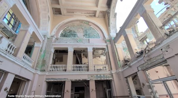 Droni russi nell’est dell’Ucraina, colpita la città di Lozova