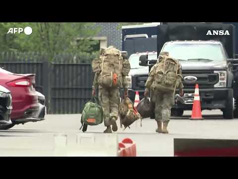 A Washington i primi soldati della Guardia Nazionale #ansa #news