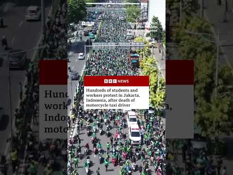 Hundreds of students and workers protest in Jakarta, Indonesia. #Jakarta #Indonesia #BBCNews