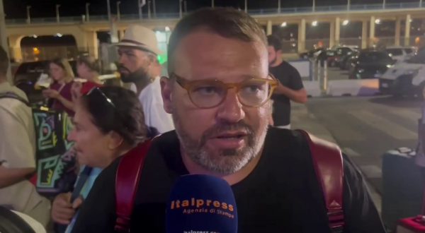 La MSC World Europa a Napoli dopo un’avaria, le voci dei passeggeri