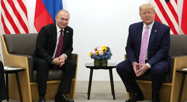 Cremlino, tra Putin e Trump nessun accordo su incontro con Zelensky