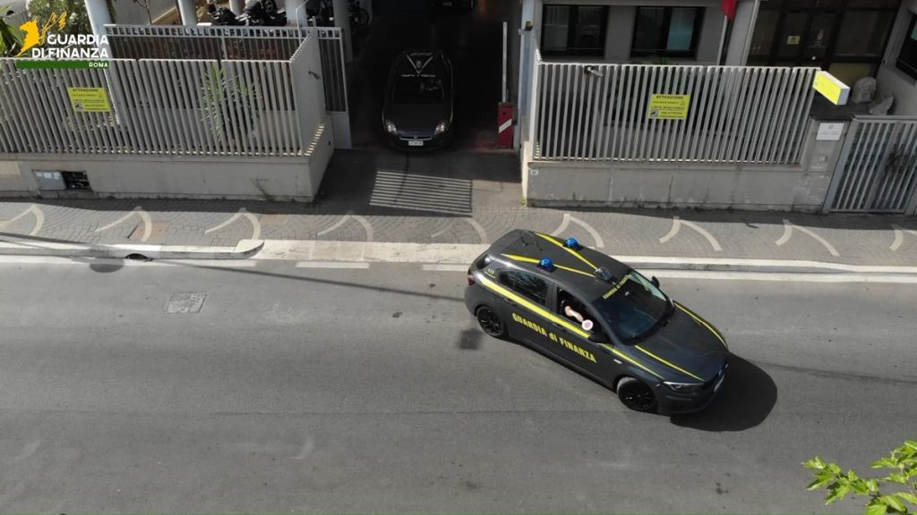 Fiumicino, misure cautelari per 9 persone. Coinvolti assessori comunali