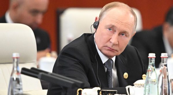 Putin “Non ci opponiamo all’Ucraina in Ue, ma la Nato è inaccettabile”