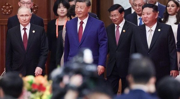 Cina, Xi Jinping “Il mondo scelga tra la guerra e la pace”