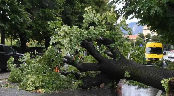 Maltempo in Toscana, 500 persone isolate a Portoferraio
