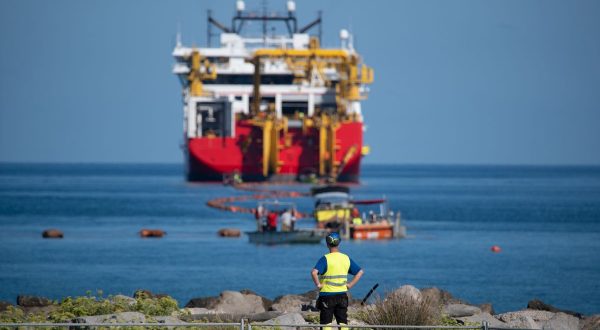Terna e Nexans avviano posa cavo sottomarino tra Sicilia e Sardegna