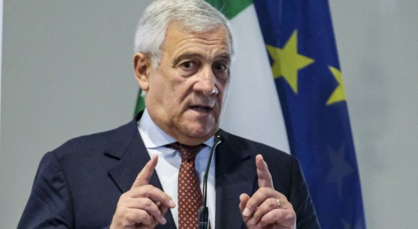 Tajani “A Gaza in corso carneficina, contrari a trasferimenti forzati”