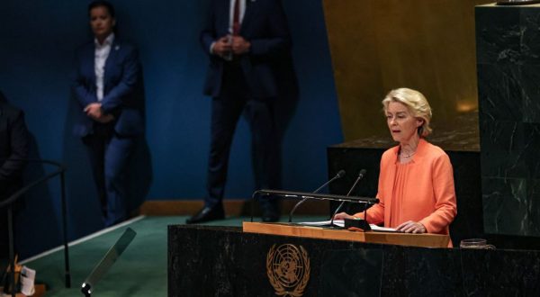 von der Leyen “Abbattere i jet russi opzione sul tavolo”