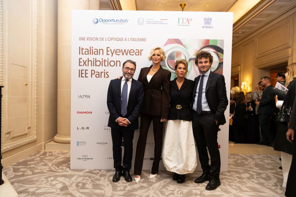 “Italian Eyewear Exhibition”, 29 marchi italiani di occhialeria a Parigi