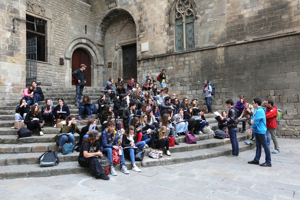 Consip avvia la prima gara nazionale per i viaggi scolastici