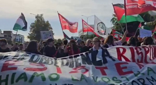 Napoli, a Bagnoli manifestanti pro Gaza e contro l’America’s Cup
