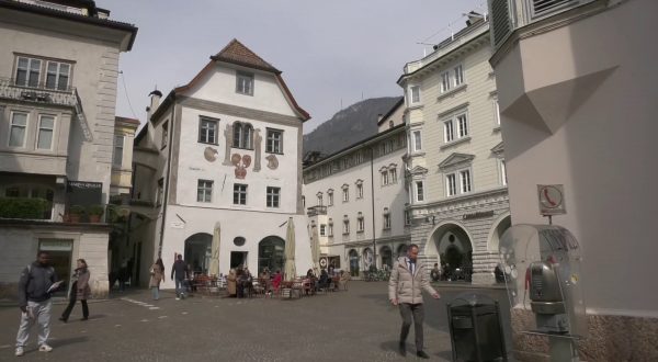 Bce, crescita stabile nell’Eurozona