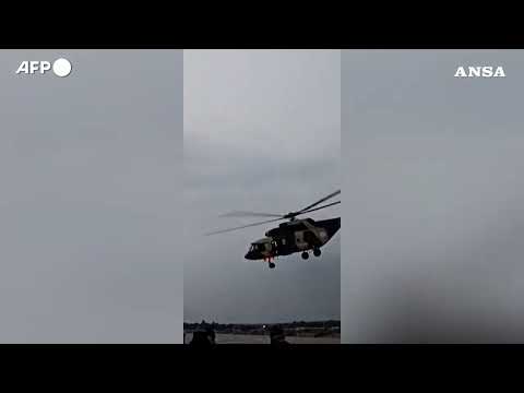 Trema la terra in Afghanistan, elicotteri di soccorso decollano da Jalalabad #ansa #news