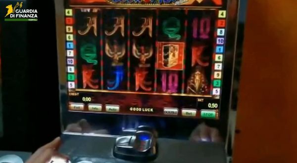 Gioco illegale, sequestri e sanzioni per 143 mila euro nel Napoletano