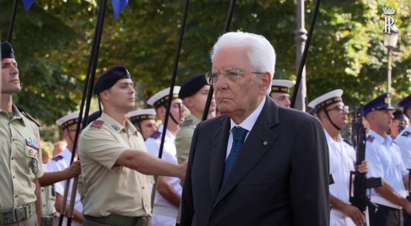 82° anniversario Difesa di Roma, Mattarella depone due corone d’alloro