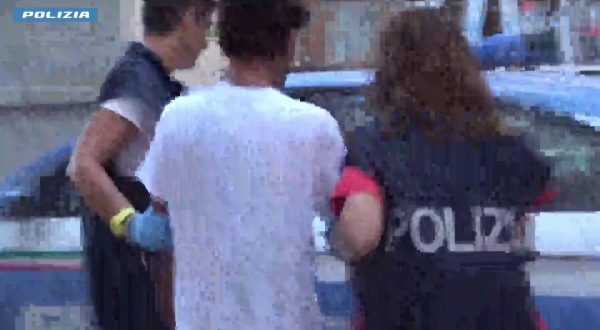 Immigrazione, arrestati quattro presunti scafisti nel Siracusano