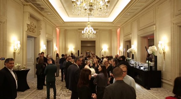 L’occhialeria italiana vale 5.6 mld, 29 marchi in mostra a Parigi