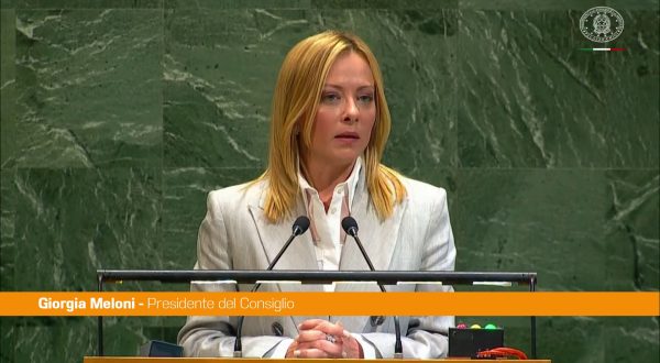 Ucraina, Meloni “La Russia non vuole sedersi al tavolo della pace”