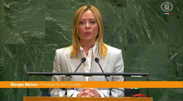 Migranti, Meloni “Da magistrati politicizzati decisioni ideologiche”