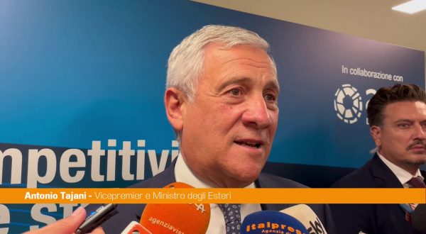 Tajani “Si può pensare alla detassazione della tredicesima”
