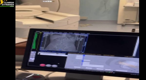 Traffico internazionale di eroina a Malpensa, 7 arresti