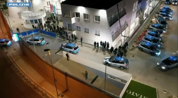 Maxi operazione contro lo spaccio di droga ad Andria, 30 arrestati