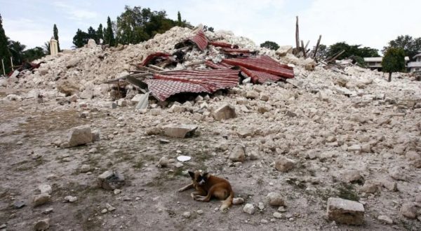 Violento terremoto nelle Filippine, almeno 69 morti. Decine i feriti