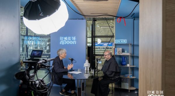 Mundys, al via la serie di podcast “Fly me to the Moon-Futuri in arrivo”