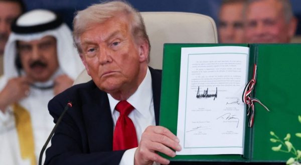 Firmato a Sharm el Sheik l’accordo di pace per Gaza