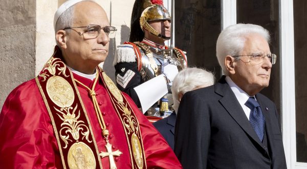 Il Papa al Quirinale “Tempi di grave sofferenza, impegno per la pace”