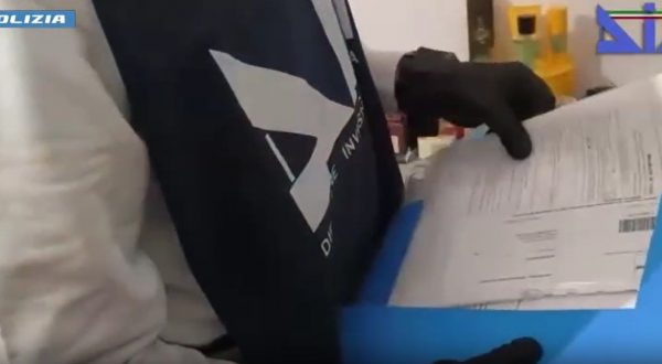 ‘Ndrangheta, arrestati 8 affiliati nel Bolognese. Sequestro beni per 1,5 mln
