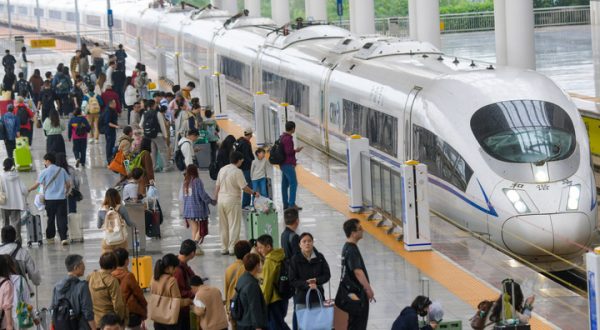 Cina: ferrovie, in aumento del 6% i viaggi passeggeri nei primi 9 mesi