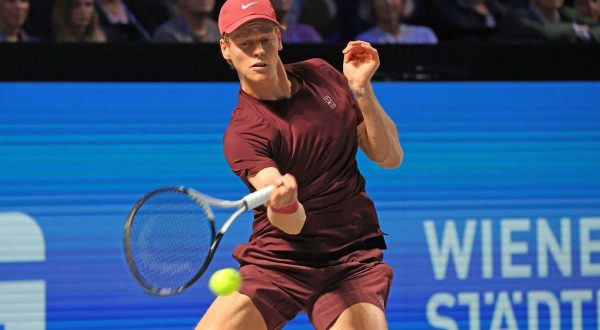 Sinner conquista un posto in finale all’Atp 500 di Vienna