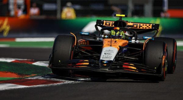 Norris in pole in Messico davanti a Leclerc e Hamilton