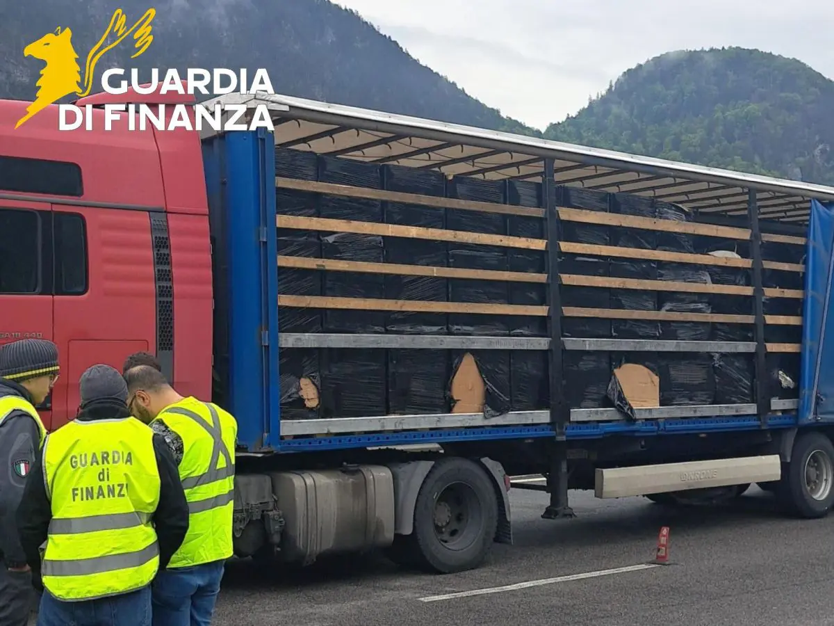 Sequestrate 15 tonnellate di tabacco alla frontiera di Tarvisio