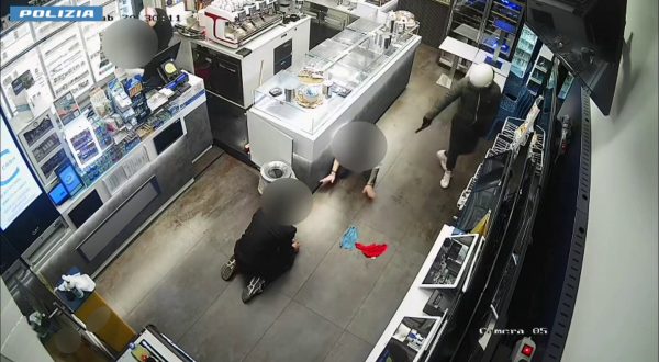 4 arresti a Roma per rapine a tabaccherie, sale slot e bar